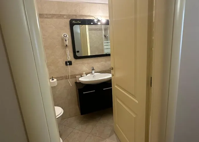 בית הארחה Termini Station Holidays 4*