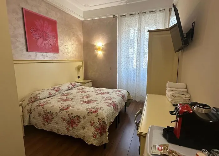 Termini Station Holidays 4* רומא